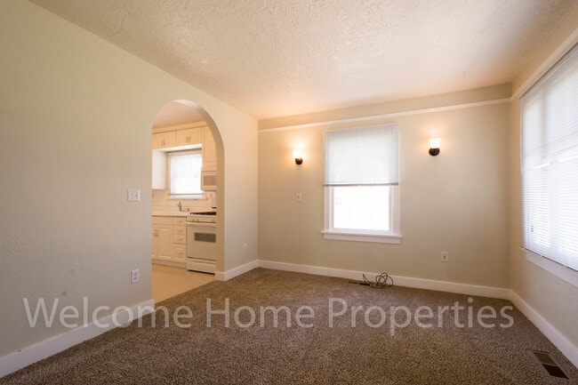 property at 422 SE Date Ave