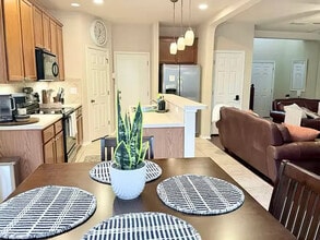 12407 Abbey Park in San Antonio, TX - Foto de edificio - Building Photo