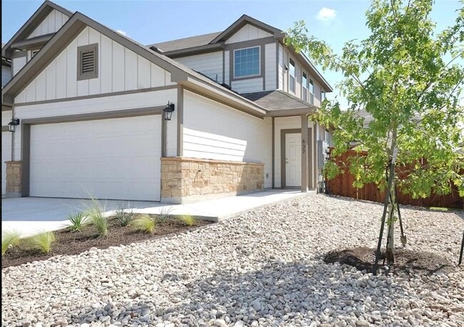 property at 637 Parkline Dr