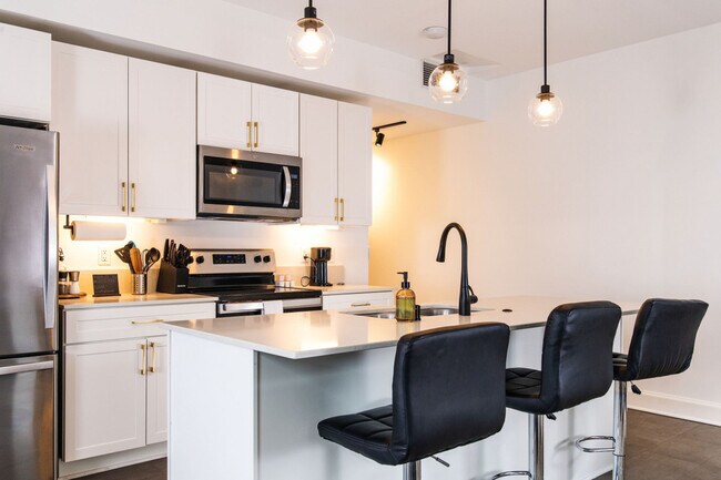 324 S 2nd St, Unit SI ID1504185P in Milwaukee, WI - Building Photo - Building Photo