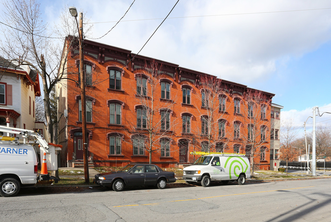 South Hamilton Street in Poughkeepsie, NY - Building Photo