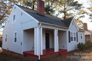 568 Englewood St NE in Concord, NC - Foto de edificio - Building Photo