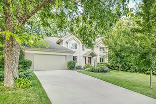 7126 New Washburn Way in Madison, WI - Building Photo
