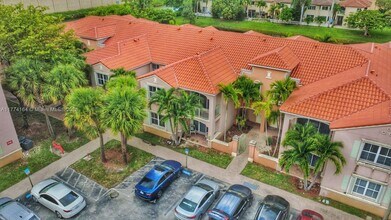 6740 NW 114th Ave in Doral, FL - Building Photo - Building Photo