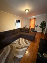 117 Grove St in Bloomfield, NJ - Building Photo - Building Photo