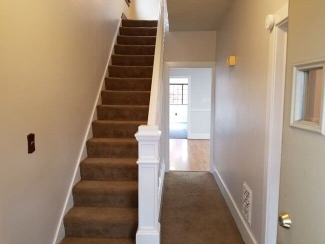 1054 8th Ave in Brackenridge, PA - Building Photo - Building Photo