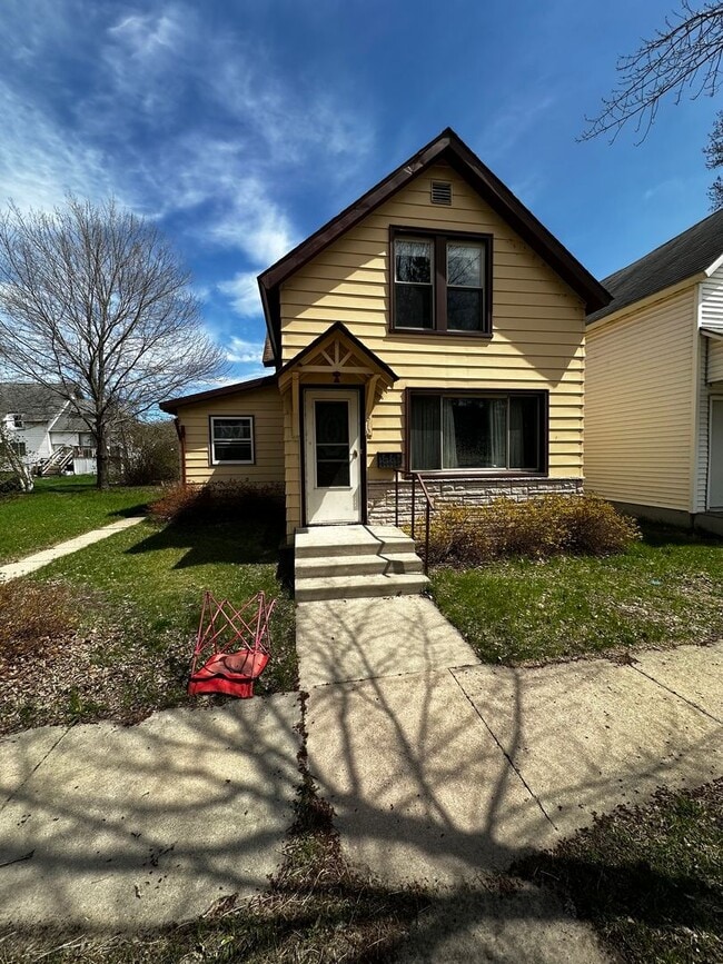 property at 310 5th St SE