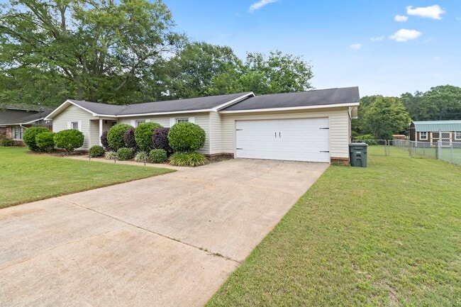 115 Nancy Dr in Enterprise, AL - Building Photo - Building Photo