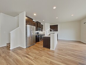 2630 Link Ave in Enumclaw, WA - Building Photo - Building Photo