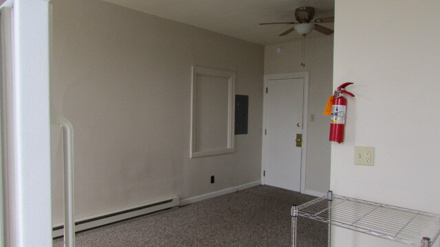 6 E King St in Shippensburg, PA - Building Photo - Building Photo