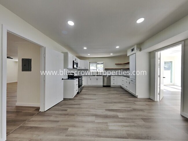 2702 Wallin Dr in Irving, TX - Building Photo - Building Photo