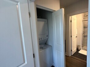 61 Park Dr, Unit #15 in Boston, MA - Building Photo - Building Photo