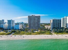 2555 Collins Ave in Miami Beach, FL - Building Photo