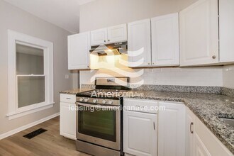 115 N Topping Ave in Kansas City, MO - Building Photo - Building Photo