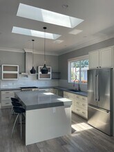 328 Flora Vista Ave in Sunnyvale, CA - Building Photo - Building Photo