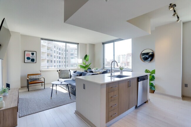 505 18th St S in Arlington, VA - Foto de edificio - Building Photo