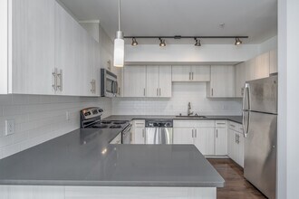 Greenwood Place Apartments in Seattle, WA - Building Photo - Interior Photo