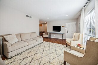 1809 Stoney Brook Dr in Houston, TX - Foto de edificio - Building Photo