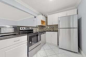 339 Normandy Ln in Delray Beach, FL - Building Photo - Building Photo