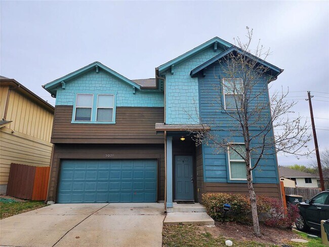 5921 Red Bud Ridge Ln in Austin, TX - Building Photo - Building Photo