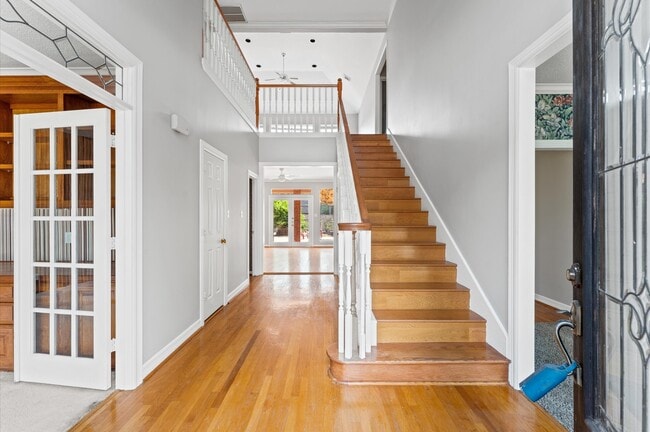 property at 4414 Riverside Oaks Dr