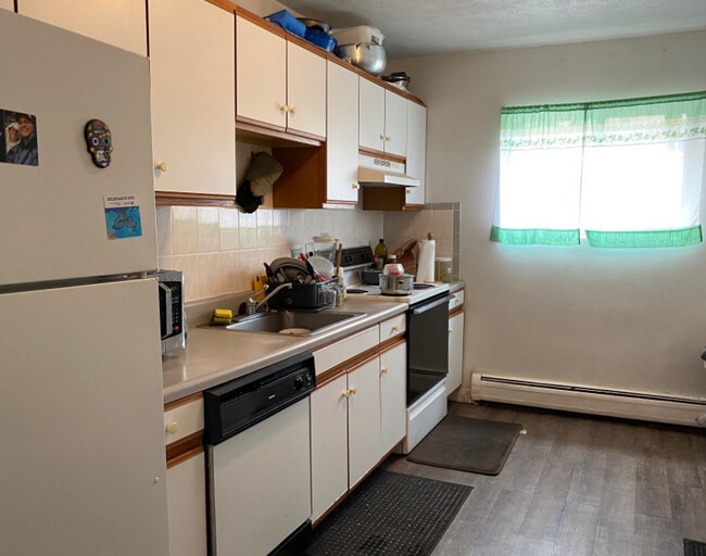 29 Westgate Rd and Nearby Newton Apartments For Rent Newton, MA