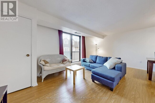 1200 Bridletowne Cir in Toronto, ON - Building Photo - Building Photo