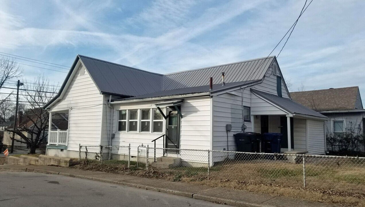 550 Georgetown St in Lexington, KY - Building Photo