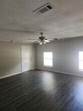 524 Wallace Dr in Crowley, TX - Building Photo - Building Photo