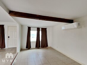 215 Shady Rill in San Antonio, TX - Building Photo - Building Photo