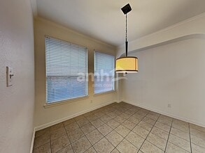 5805 Kiger Dr in Grand Prairie, TX - Foto de edificio - Building Photo