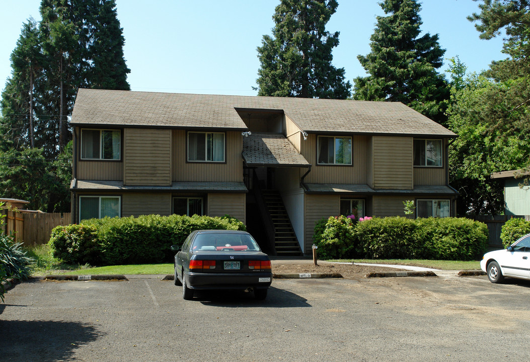 850 W 12th Ave in Eugene, OR - Building Photo