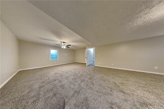 210 Meadow View Dr in Grayson, GA - Building Photo - Building Photo