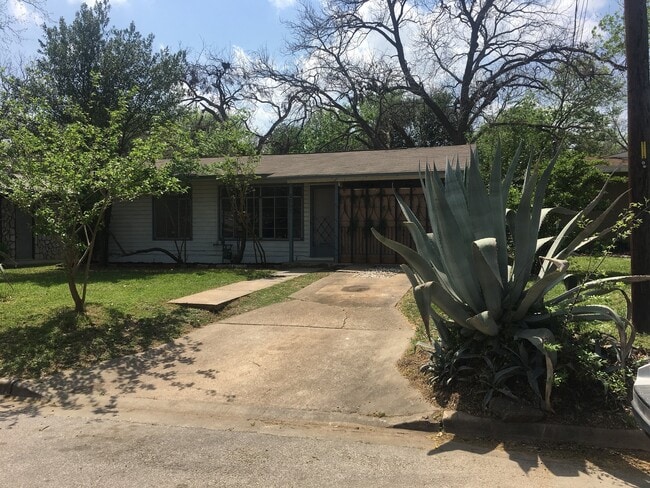 2007 Ford St in Austin, TX - Building Photo - Building Photo