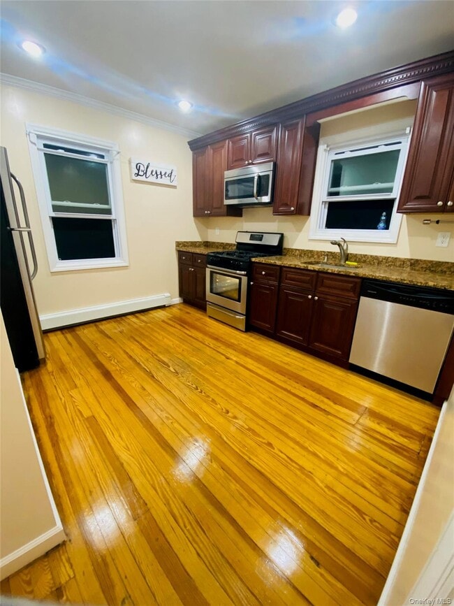 69 Grand Ave in Rockville Centre, NY - Building Photo - Building Photo