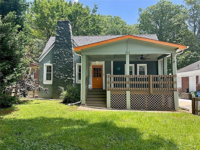property at 814 Moreland Ave SE