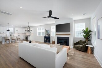 1244 Trisail Ter in Wilmington, NC - Building Photo - Building Photo