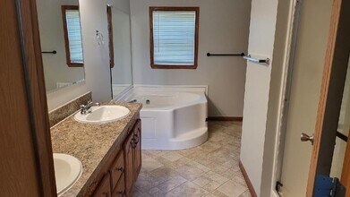 400 Grafton St in Frazeysburg, OH - Building Photo - Building Photo