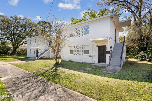 1110 W 29th St in Jacksonville, FL - Foto de edificio - Building Photo