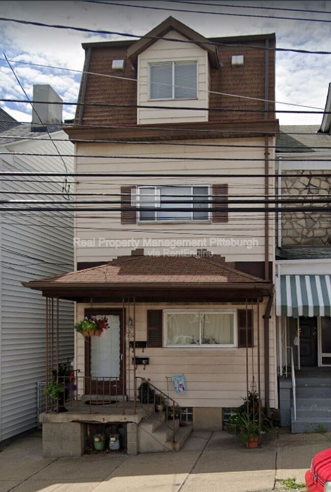 property at 606 S Mathilda St