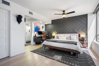 1212 Guadalupe St in Austin, TX - Building Photo - Building Photo