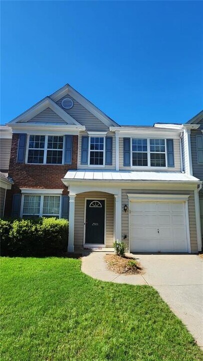 2503 Timbercreek Cir in Roswell, GA - Building Photo