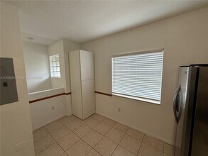 5620 NW 114th Path in Doral, FL - Building Photo - Building Photo