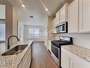 325 Pebble Beach Run in New Braunfels, TX - Foto de edificio - Building Photo