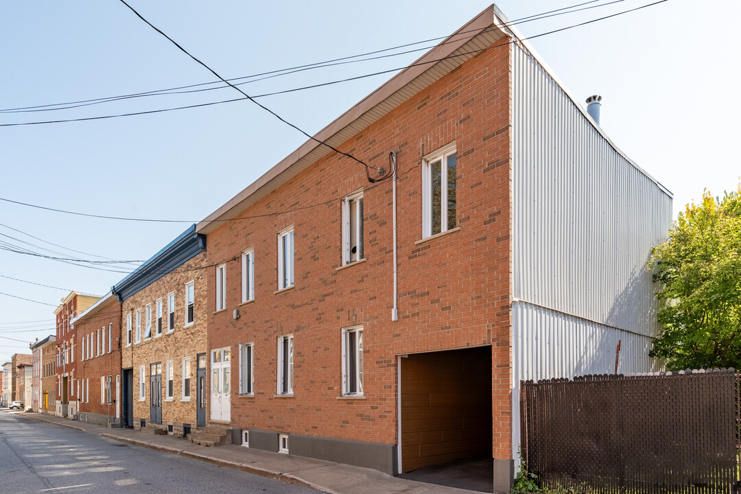 643 Bagot Rue in Québec, QC - Building Photo