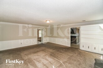 7132 Shadow Oaks Dr in Memphis, TN - Building Photo - Building Photo