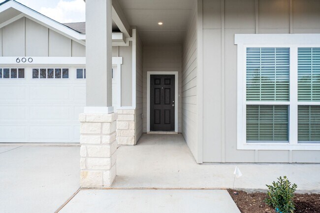600 Goates Rd in Troy, TX - Building Photo - Building Photo
