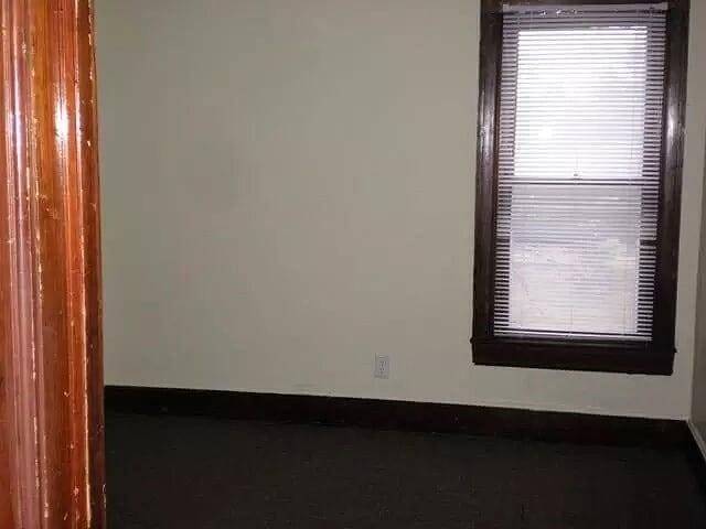 502 S Walnut Ave in Freeport, IL - Building Photo - Building Photo