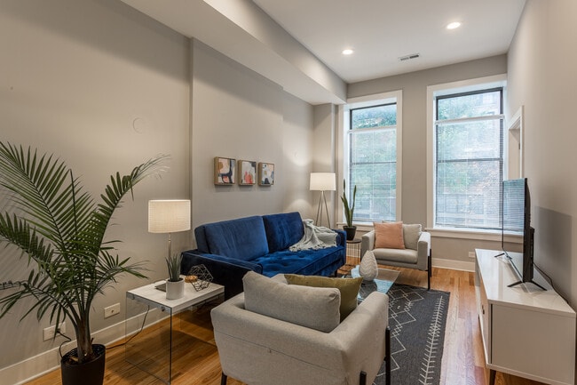 property at 1509 N Sedgwick St