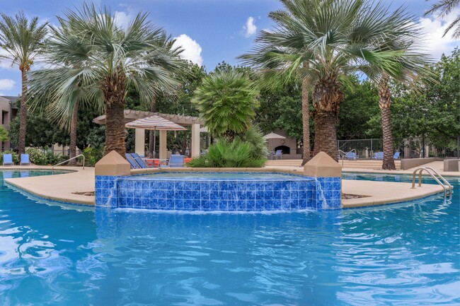 Riverwalk Luxury Apartments in Tucson, AZ - Foto de edificio - Building Photo